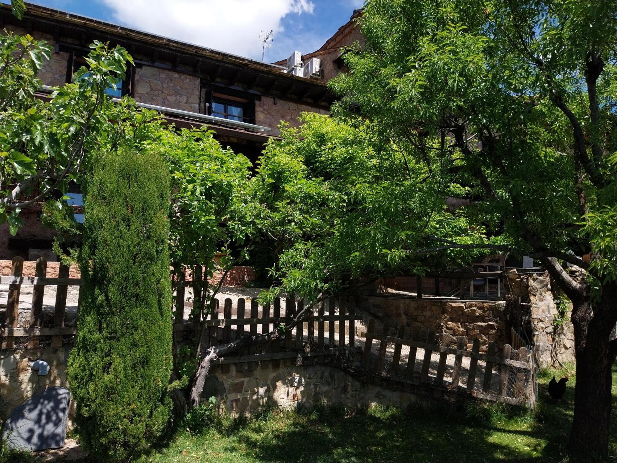 Casa Rural, Spa Y Restaurante El Huerto Del Abuelo Almiruete Bagian luar foto